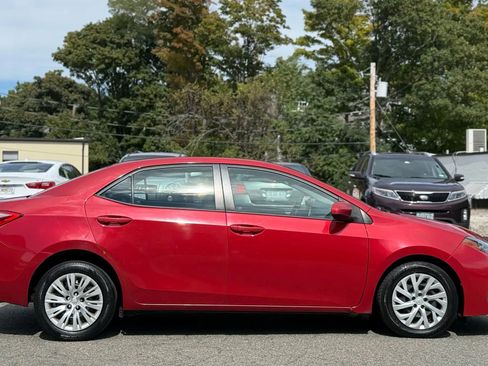 Used 2018 Toyota Corolla LE image 5