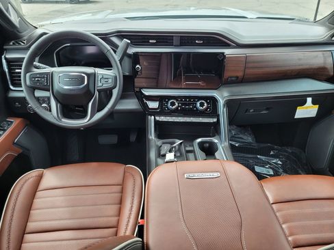 New 2026 GMC Sierra 2500 Denali Ultimate w/ Max Trailering Package image 10