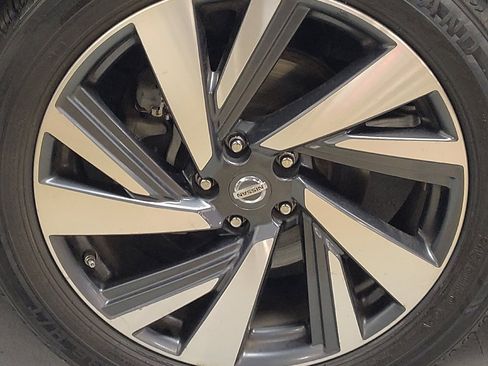 Used 2017 Nissan Murano Platinum w/ Platinum Technology Package FWD image 31