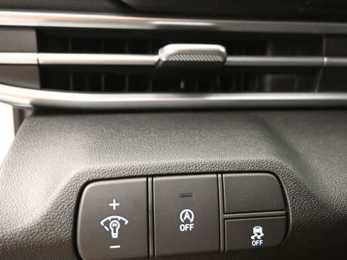 New 2026 Hyundai Elantra SE FWD image 22