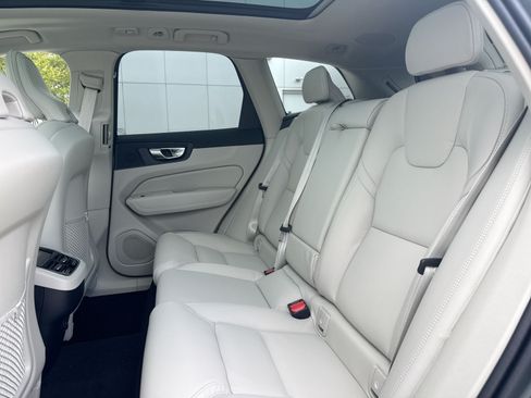 New 2026 Volvo XC60 B5 Ultra w/ Protection Package Premier AWD/4WD image 25