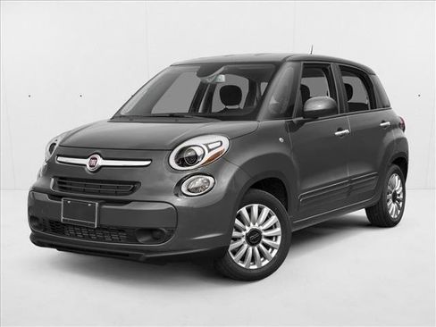 Used 2017 FIAT 500L Pop w/ Popular Equipment Package FWD image 1