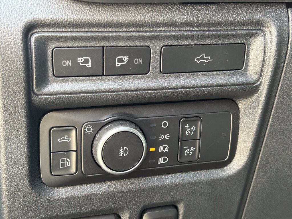 Used 2021 Ford F150 Lariat w/ Equipment Group 502A High AWD/4WD image 25