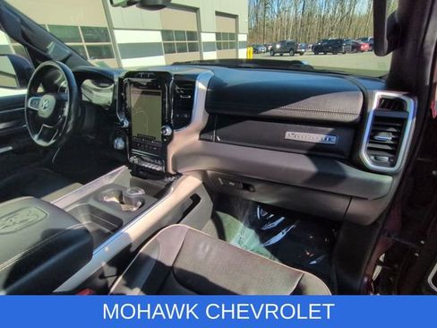 Used 2019 RAM 1500 Laramie w/ Sport Appearance Package AWD/4WD image 30