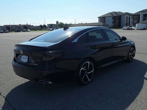 Used 2019 Honda Accord Sport image 7