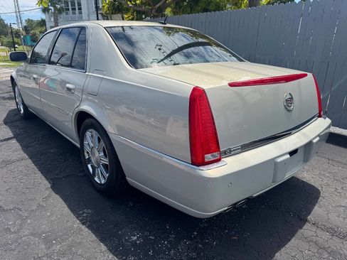 Used 2008 Cadillac DTS image 4