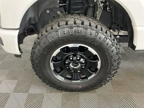 Certified 2025 Ford F350 Platinum w/ Tremor Off-Road Package AWD/4WD image 34