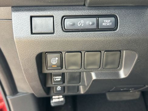 Used 2025 Nissan Frontier SV RWD image 15