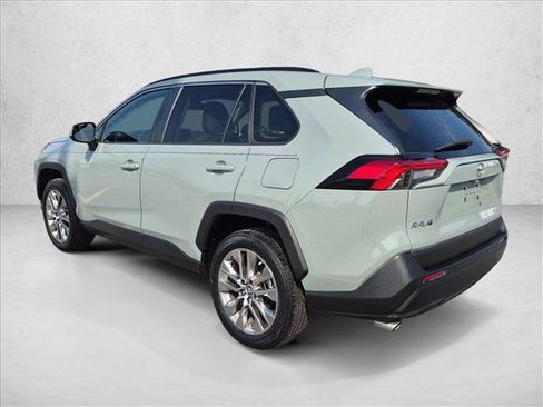 Used 2019 Toyota RAV4 XLE Premium w/ Advanced Technology Package FWD image 8
