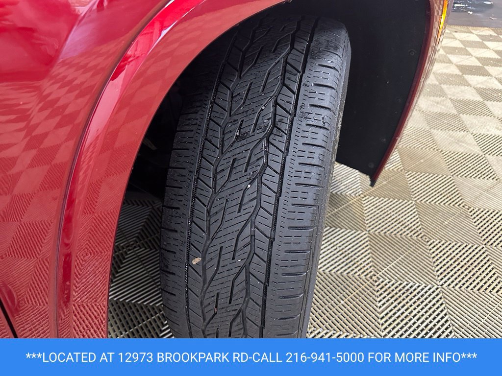 Used 2022 Chevrolet Traverse Premier w/ LPO, Floor Liner Package AWD/4WD image 31