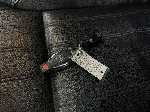 Used 2016 Mercedes-Benz GL 450 4MATIC w/ Premium I Package image 41