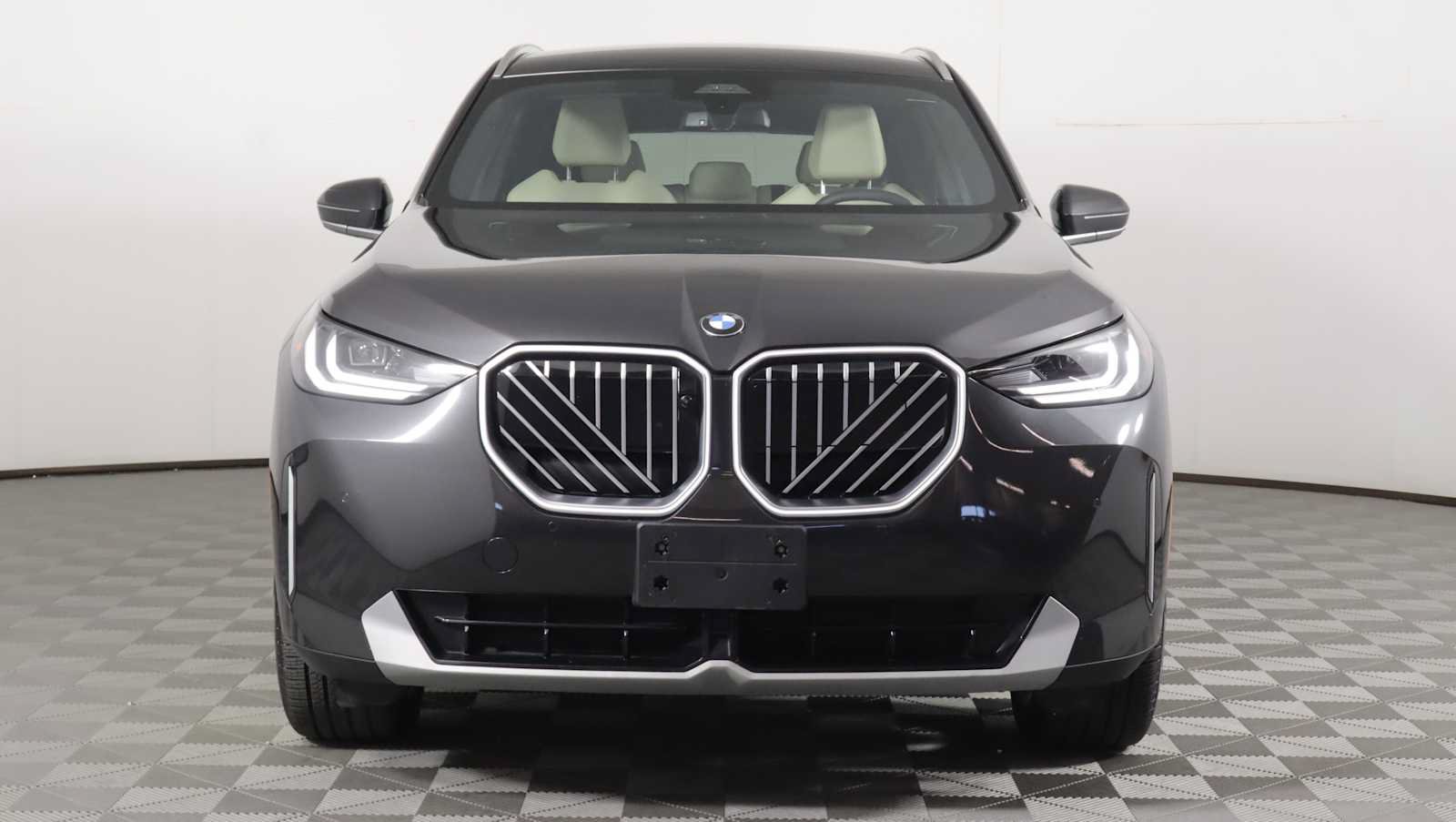 Used 2026 BMW X3 xDrive30i w/ Premium Package AWD/4WD image 2