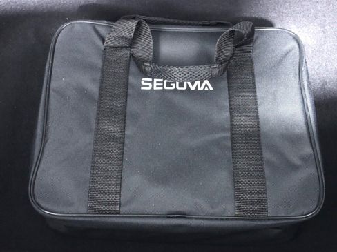 Used 2020 Tesla Model Y Long Range image 34