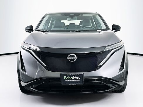Used 2024 Nissan Ariya AWD image 2