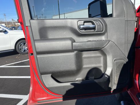 Used 2022 Chevrolet Silverado 2500 Custom w/ Snow Plow Prep/Camper Package image 30