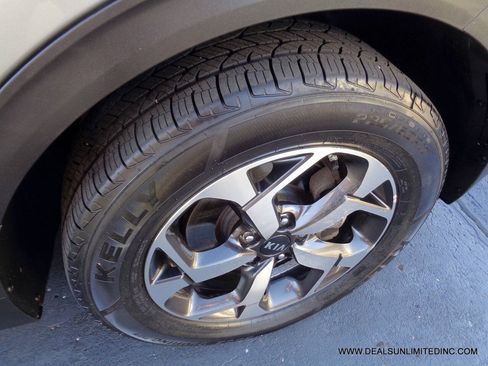 Used 2022 Kia Sportage LX AWD/4WD image 7