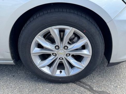 Used 2020 Chevrolet Malibu LT FWD image 15