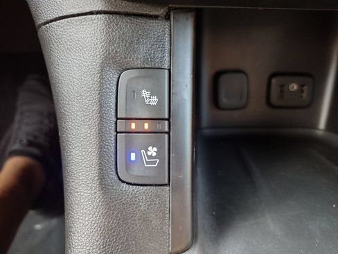 Used 2019 GMC Acadia Denali FWD image 29