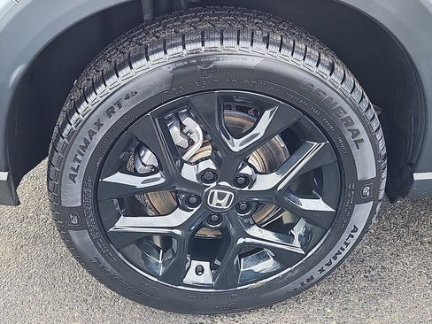 Certified 2024 Honda HR-V Sport image 9