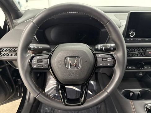 Used 2025 Honda HR-V Sport image 26