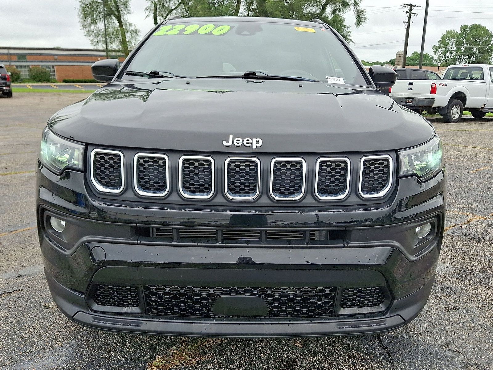 Used 2023 Jeep Compass Latitude AWD/4WD image 29