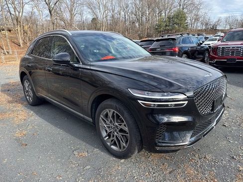 Used 2023 Genesis GV70 2.5T w/ Select Package image 8