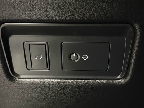 Used 2019 Land Rover Range Rover Sport HSE image 15