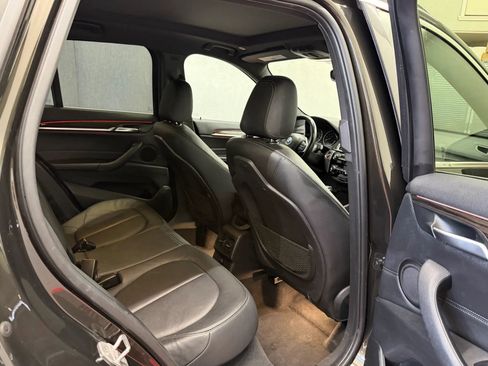 Used 2018 BMW X1 xDrive28i AWD/4WD image 11