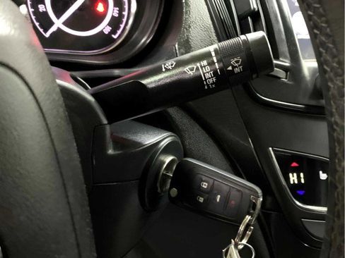 Used 2017 Buick Regal image 26