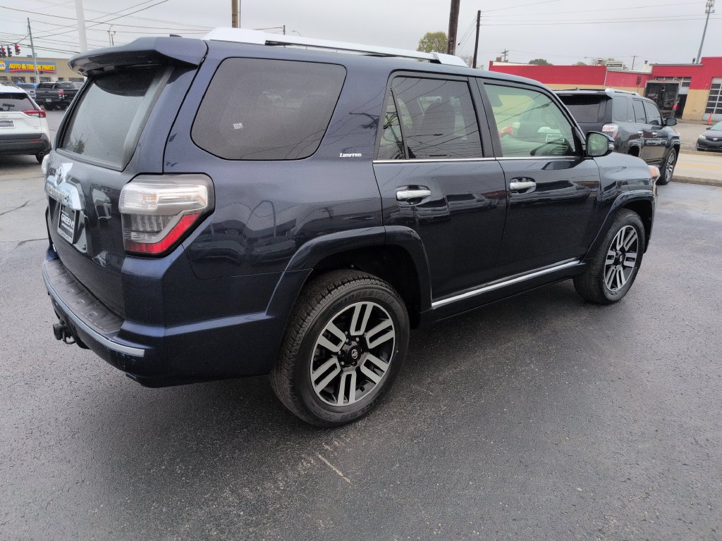 Used 2022 Toyota 4Runner Limited AWD/4WD image 5