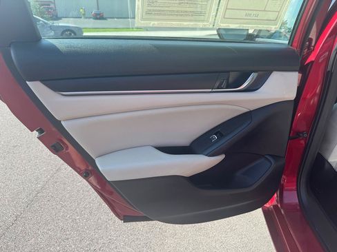 Used 2018 Honda Accord LX image 15