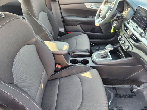 Used 2024 Kia Forte LXS image 15