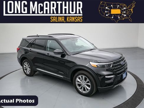 Certified 2022 Ford Explorer XLT w/ Equipment Group 202A image 1