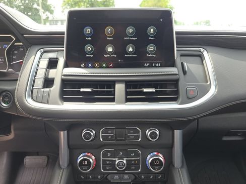 Certified 2021 GMC Yukon SLT w/ SLT Premium Package AWD/4WD image 24