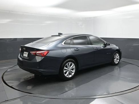 Used 2019 Chevrolet Malibu LT w/ Leather Package FWD image 11