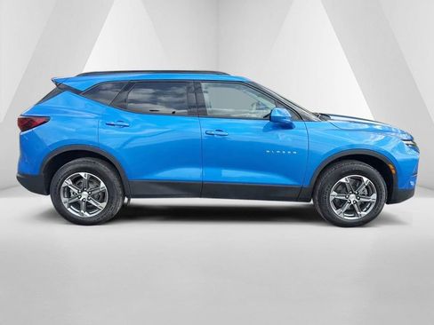 Used 2024 Chevrolet Blazer LT w/ Convenience Package FWD image 8
