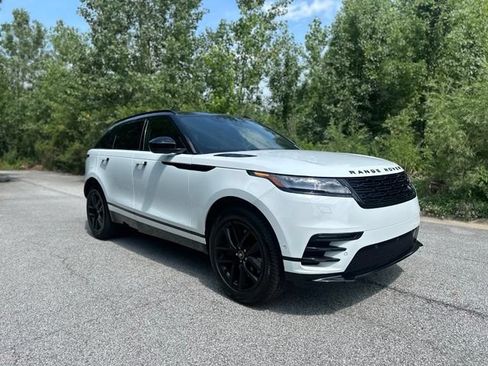 Certified 2026 Land Rover Range Rover Velar Dynamic SE AWD/4WD image 3