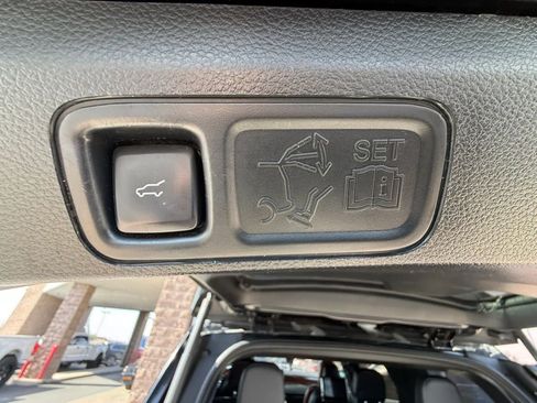 Used 2021 Lincoln Navigator Reserve AWD/4WD image 33