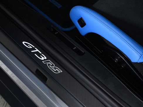 Certified 2025 Porsche 911 GT3 RS image 38