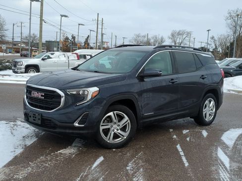Used 2019 GMC Terrain SLE w/ Driver Convenience Package image 1