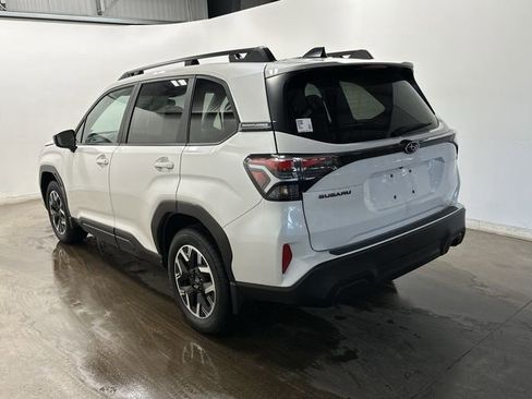 Certified 2025 Subaru Forester Premium image 31