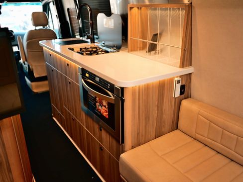 Used 2022 Mercedes-Benz Sprinter 3500 image 21