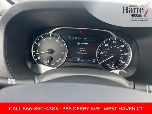 Certified 2025 Nissan Frontier SV image 28