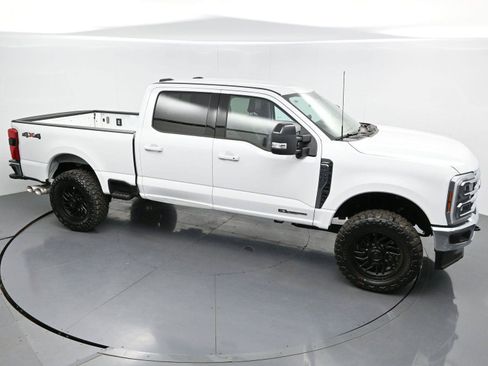 Used 2024 Ford F250 Lariat AWD/4WD image 31