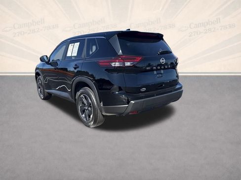 Used 2025 Nissan Rogue SV image 3