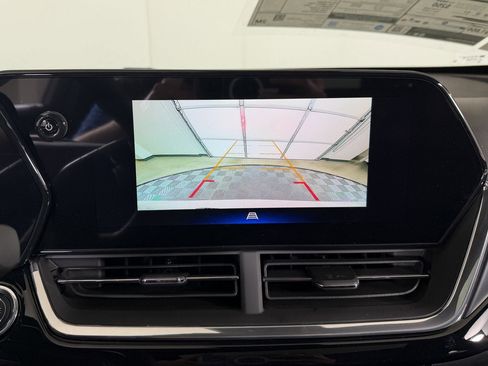 New 2026 Chevrolet Trax RS w/ Sunroof Package image 13