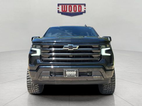 Used 2026 Chevrolet Silverado 1500 High Country w/ LPO, Utility Wall Package AWD/4WD image 3