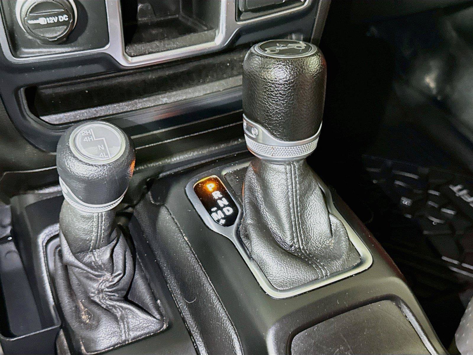 Used 2018 Jeep Wrangler Unlimited Sport AWD/4WD image 15