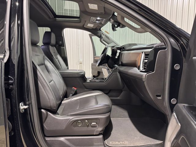 Used 2024 GMC Sierra 2500 Denali w/ Denali Reserve Package AWD/4WD image 24