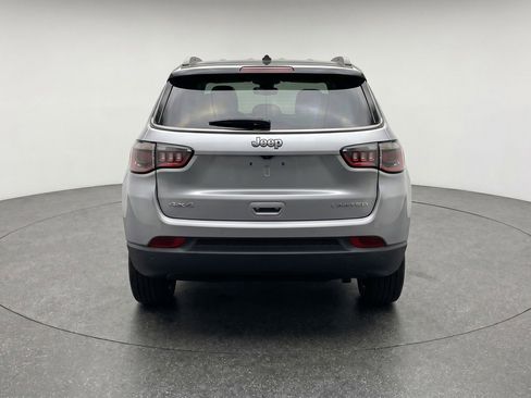 Used 2025 Jeep Compass Limited AWD/4WD image 7